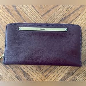 Fossil Liza Zip Around Wallet Clutch - Burgundy
